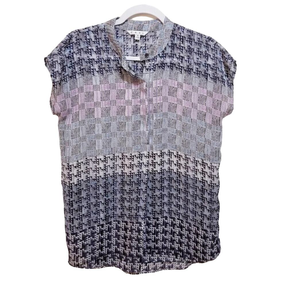 CAbi Blouse Women size Small Short Sleeves